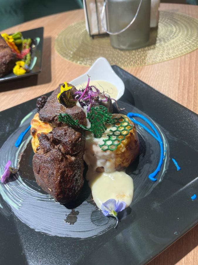 Vila Calimanel Hotel Vatra Dornei Luaran gambar